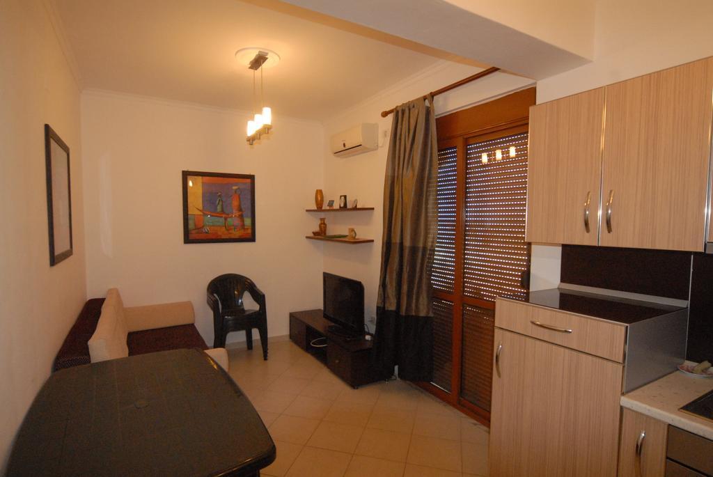 Orikum Veranda Apartments Стая снимка